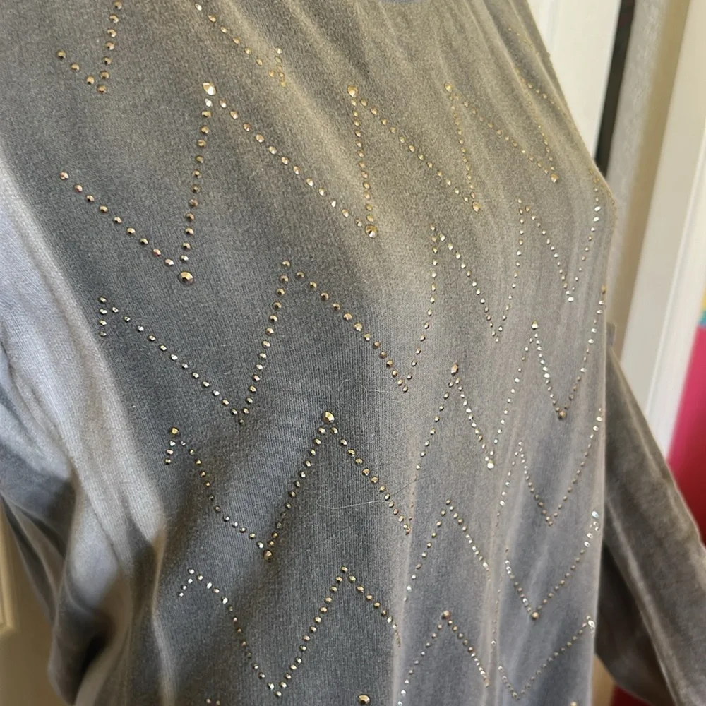Vocal USA sparkly grey rhinestone front jersey racerback long sleeved top . SzLg